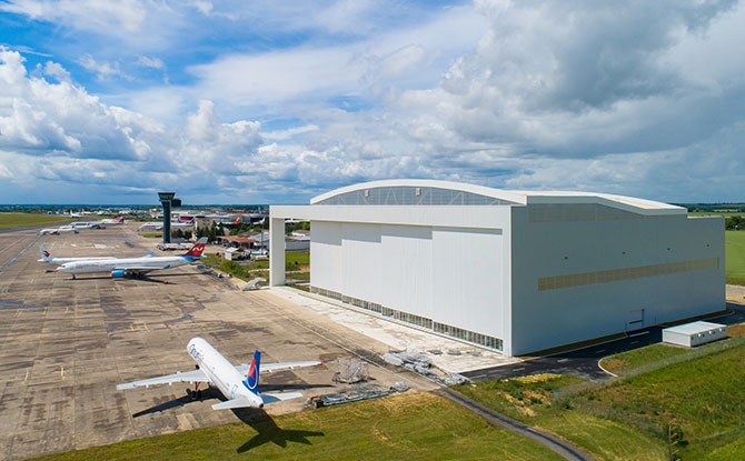 Nouveau hangar de maintenance